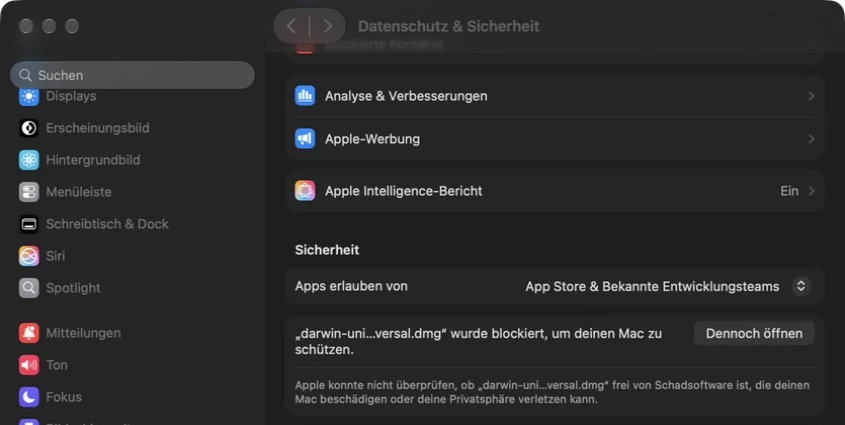 Systemeinstellungen, Datenschutz & Sicherheit: Hinweis, dass die Datei blockiert wurde, daneben der Knopf „Dennoch öffnen“.